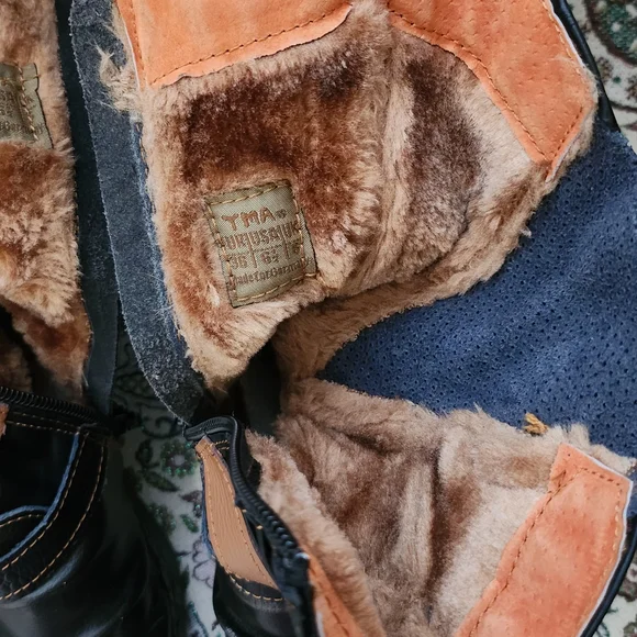 Black and Brown Women's Boots - Picture 7 of 8